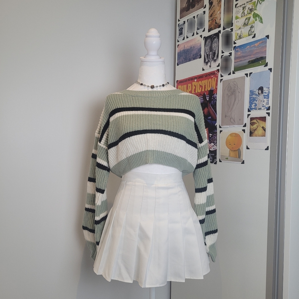 SHEIN Striped Knit Cropped Sweater – Sage & Cream - Size US 4
